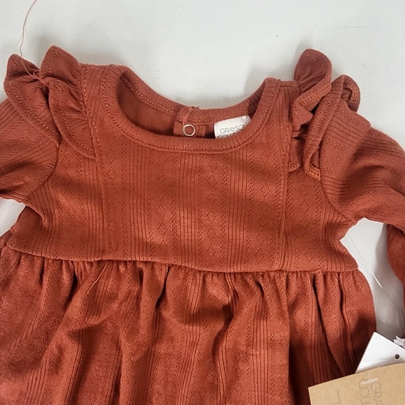 New! Grayson Collective Baby Girls' Solid 2pc Top & Bottom Set - Red Newborn - Picture 5 of 7